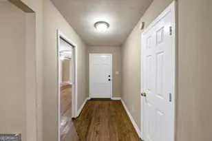 6764 Brookwood Cir, Jonesboro, GA 30236 - Photo 13