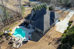 201 Country Lake Dr, Senoia, GA 30276 - Photo 3