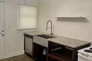 4195 Hanes Dr, Decatur, GA 30035 - Photo 7