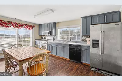 707 E McIntosh Road, Griffin, GA 30223 - Photo 9