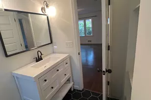 71 Gardenia Dr NW, Atlanta, GA 30314 - Photo 9