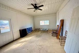 36 N Cromartie St, Hazlehurst, GA 31539 - Photo 29