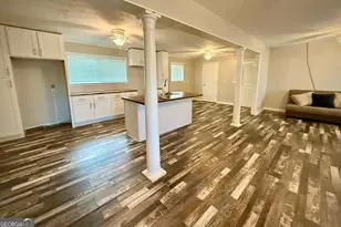 36 N Cromartie St, Hazlehurst, GA 31539 - Photo 9