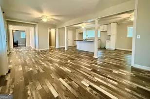 36 N Cromartie St, Hazlehurst, GA 31539 - Photo 7