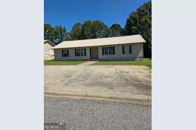 2313 Laura Court NE, Milledgeville, GA 31061 - Photo 1