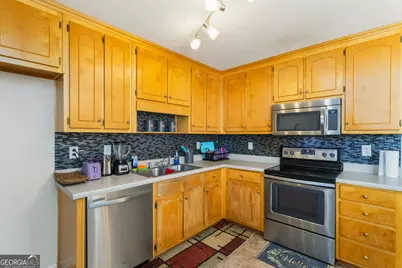 802 Spicebush Path, Locust Grove, GA 30248 - Photo 9