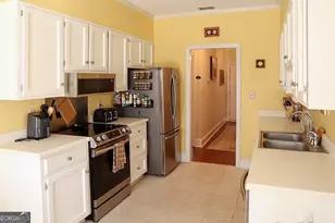 135 S Stratford Dr, Athens, GA 30605 - Photo 11