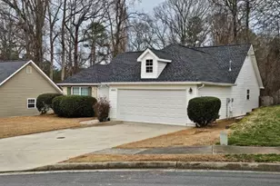 4900 Buckeye Pl, Atlanta, GA 30349 - Photo 3