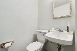 120 Camelot Dr, Atlanta, GA 30349 - Photo 9