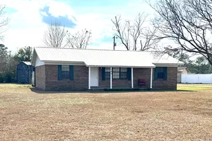 145 Beagle Blvd, Alma, GA 31510 - Photo 1