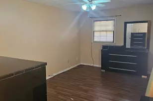 5784 Albans Cir, Lithonia, GA 30058 - Photo 9