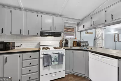 252 Lakeview Drive, Locust Grove, GA 30248 - Photo 21