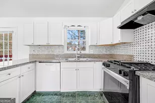 2385 Waterford Park Dr, Lawrenceville, GA 30044 - Photo 5