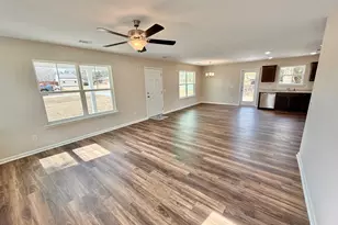 103 Continental St, Glennville, GA 30427 - Photo 9