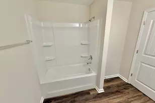 103 Continental St, Glennville, GA 30427 - Photo 21