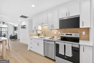 9103 Windrush Ln, Alpharetta, GA 30009 - Photo 3