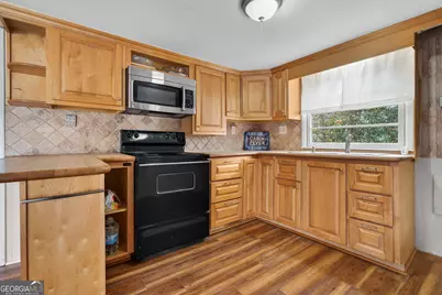 126 Elizabeth Circle, Jackson, GA 30233 - Photo 11