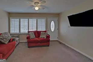 926 Skyline Dr, Toccoa, GA 30577 - Photo 3