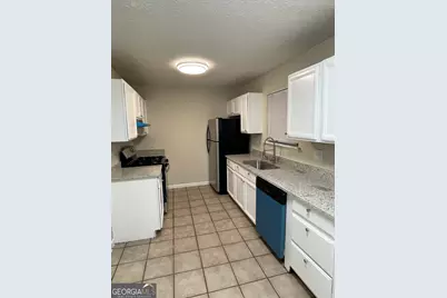 1530 Pin Oak Lane SE, Conyers, GA 30094 - Photo 9