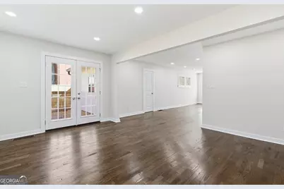 2369 Springdale Road SW, Atlanta, GA 30315 - Photo 9