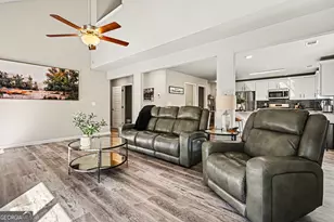 994 Lakeview Dr, Commerce, GA 30529 - Photo 9