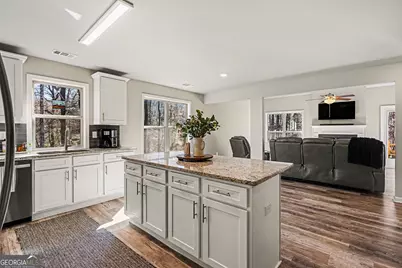 994 Lakeview Drive, Commerce, GA 30529 - Photo 15