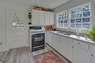 624 W Howell St, Hartwell, GA 30643 - Photo 15