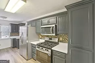 83 Huntington Ct, Newnan, GA 30265 - Photo 9