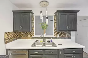 83 Huntington Ct, Newnan, GA 30265 - Photo 11