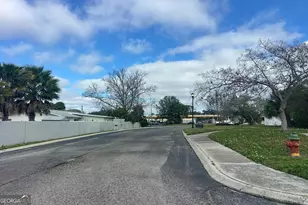 8350 Savannah Trace Cir, Tampa, FL 33615 - Photo 5