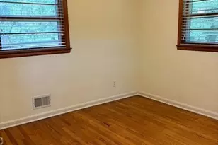 2560 Wood Valley Dr, East Point, GA 30344 - Photo 9