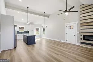 348 Bow Dr, Lavonia, GA 30553 - Photo 5