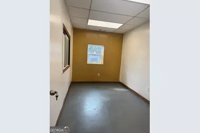 5221 N Lake Drive, Morrow, GA 30260 - Photo 5