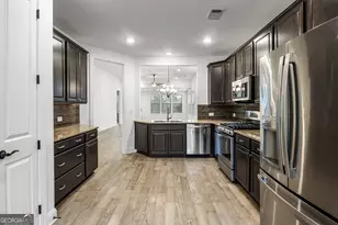 321 Cottonwood Cir, Peachtree City, GA 30269 - Photo 7