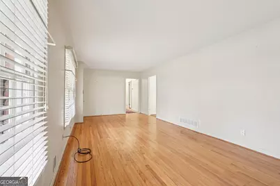 220 Jade Cove Drive, Roswell, GA 30075 - Photo 9