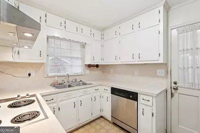 220 Jade Cove Drive, Roswell, GA 30075 - Photo 13