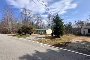 713 Woods Rd, Tunnel Hill, GA 30755 - Photo 1