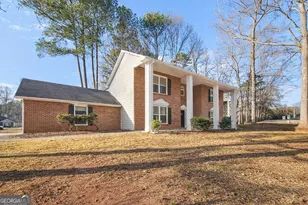 1075 To Lani Dr, Stone Mountain, GA 30083 - Photo 3