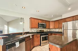 1075 To Lani Dr, Stone Mountain, GA 30083 - Photo 7