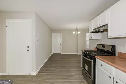 602 Robin Ridge, Stone Mountain, GA 30087 - Photo 7