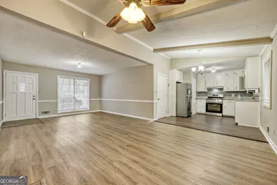 642 Simone Way, Stone Mountain, GA 30087 - Photo 3