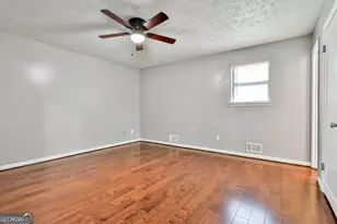 9138 Sunset Dr, Jonesboro, GA 30238 - Photo 15