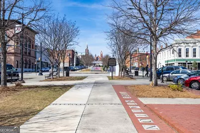 565 Poplar Street, Macon, GA 31210 - Photo 11