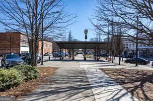 565 Poplar St, Macon, GA 31210 - Photo 9