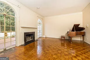 650 Moores Mill Road Square, Atlanta, GA 30327 - Photo 13