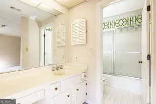 650 Moores Mill Road Square, Atlanta, GA 30327 - Photo 27