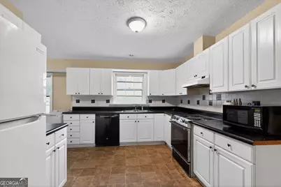 3026 Hidden Forest Drive, Snellville, GA 30078 - Photo 9