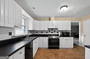 3026 Hidden Forest Dr, Snellville, GA 30078 - Photo 7