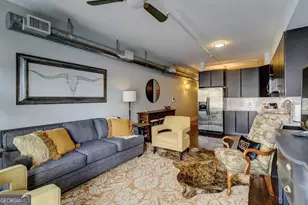 310 W Broughton St, Savannah, GA 31401 - Photo 15