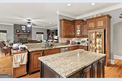 203 Westchester Drive, Macon, GA 31210 - Photo 15